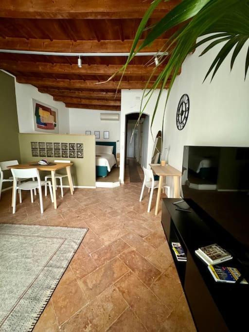 Splendido Bilocale In Via Madonnina, Zona Brera Apartment Милано Екстериор снимка