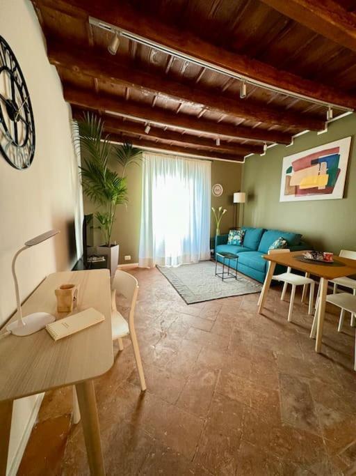 Splendido Bilocale In Via Madonnina, Zona Brera Apartment Милано Екстериор снимка